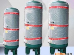 儲(chǔ)氣罐底座焊接，儲(chǔ)氣罐國家規(guī)定使用年限